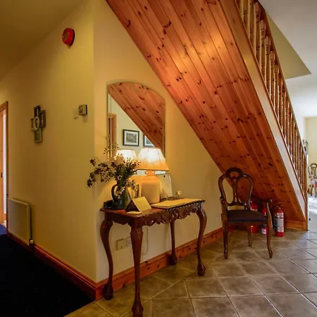 Errisbeg Bed + Breakfast *