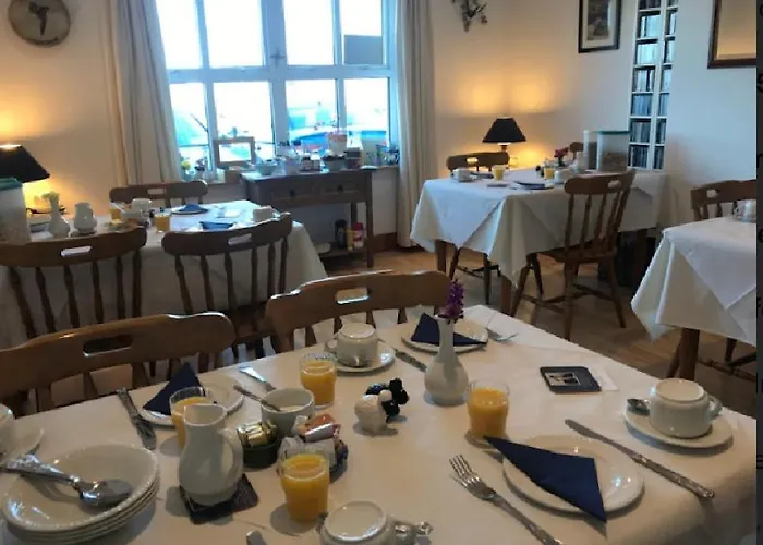 Errisbeg Bed + Breakfast *