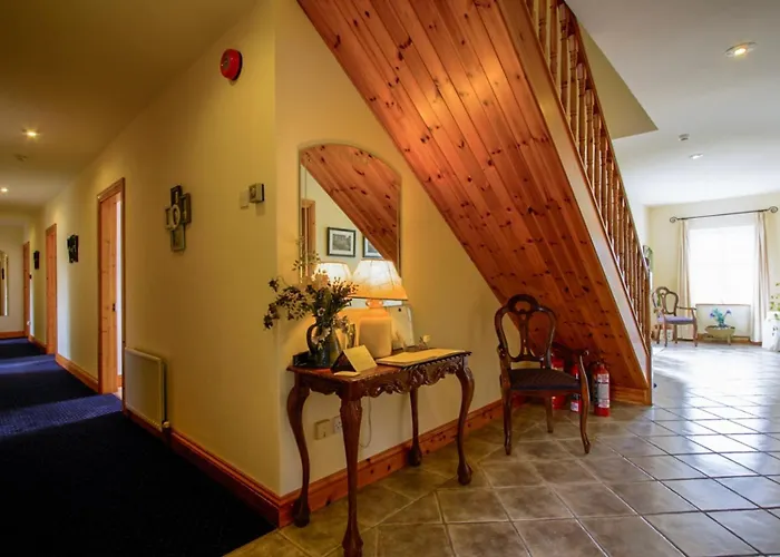 Errisbeg Bed + Breakfast *